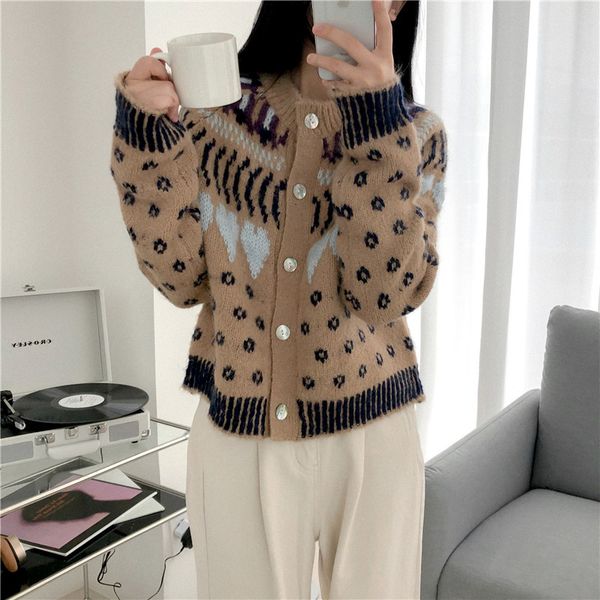 autumn 2021 new female release backward lazy korean torsion cardigan sweater women's jerseys nck5, White;black
autumn 2021 new female release backward lazy korean torsion cardigan sweater women's jerseys nck5, White;black