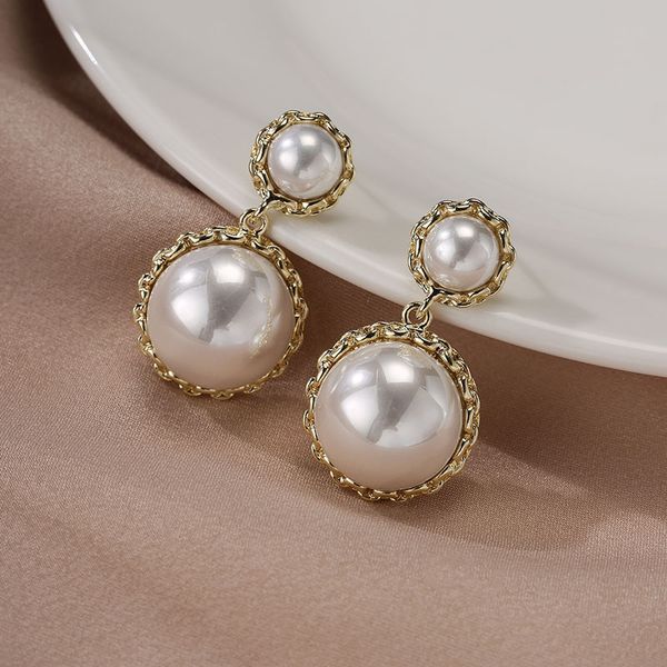 special offer 70% off luxury jewelry s925 silver needle personality trend women's net red same earrings new half pearl earrings, Golden;silver
special offer 70% off luxury jewelry s925 silver needle personality trend women's net red same earrings new half pearl earrings, Golden;silver