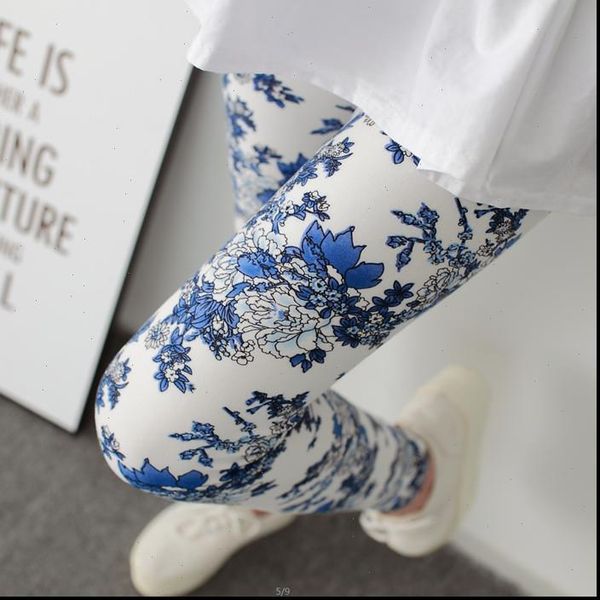 2021 blue and white porcelain printing women leggings pant high waist high elasticity flowers printed legging, Black
2021 blue and white porcelain printing women leggings pant high waist high elasticity flowers printed legging, Black