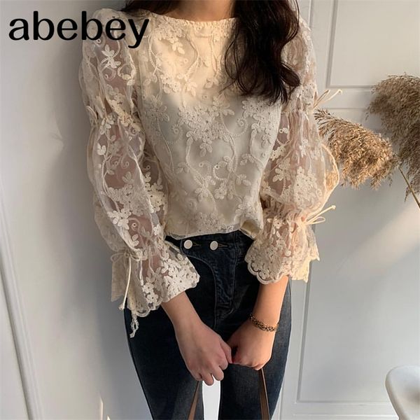 spring autumn new girl chiffon shirt fashion embroidered lace elegant flare sleeve casual women blouse blusa 210225, White
spring autumn new girl chiffon shirt fashion embroidered lace elegant flare sleeve casual women blouse blusa 210225, White