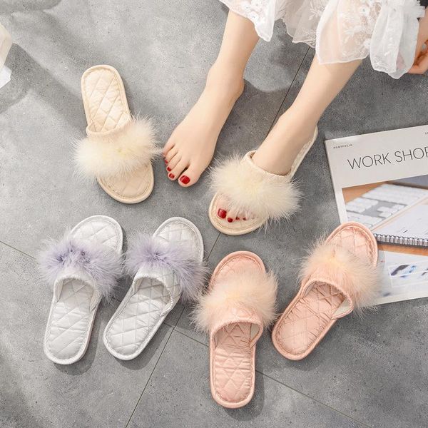 slippers women silk indoor home shoes faux fur furry slides spring autumn flip flops ladies zapatos de mujer 2021, Black
slippers women silk indoor home shoes faux fur furry slides spring autumn flip flops ladies zapatos de mujer 2021, Black