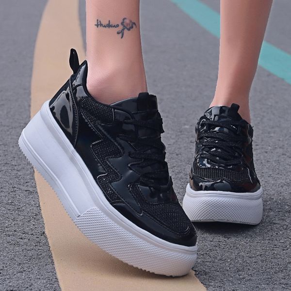 2019 new special laser mirror female sports shoes increase 6cm designer colorful shiny women running shoes
2019 new special laser mirror female sports shoes increase 6cm designer colorful shiny women running shoes