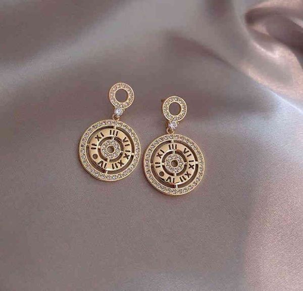 luxury brand rings 925 silver needle luxury high sense earrings female creative lucky compass net red earrings anti allergy, Golden
luxury brand rings 925 silver needle luxury high sense earrings female creative lucky compass net red earrings anti allergy, Golden
