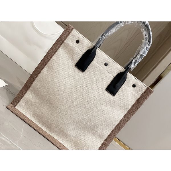 2021 reusable garment shopping bags paper gift bag vegetable nylon discount luxury handbags
2021 reusable garment shopping bags paper gift bag vegetable nylon discount luxury handbags