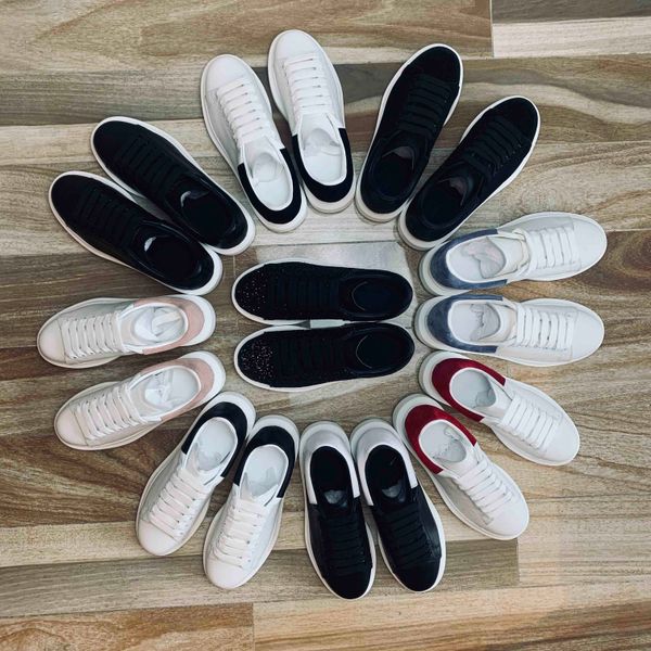 2021 men women white casual shoes designer flat casual shoes reflective black and white leather suede casual shoes quality
2021 men women white casual shoes designer flat casual shoes reflective black and white leather suede casual shoes quality