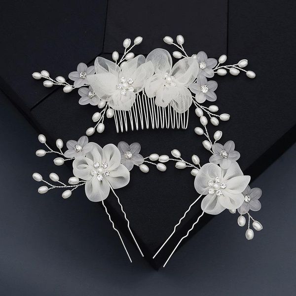 bridal headgear suit, artificial fabric, hand-inserted comb wedding dress, u-shaped hairpin, white veil dress accessories, Golden;silver
bridal headgear suit, artificial fabric, hand-inserted comb wedding dress, u-shaped hairpin, white veil dress accessories, Golden;silver
