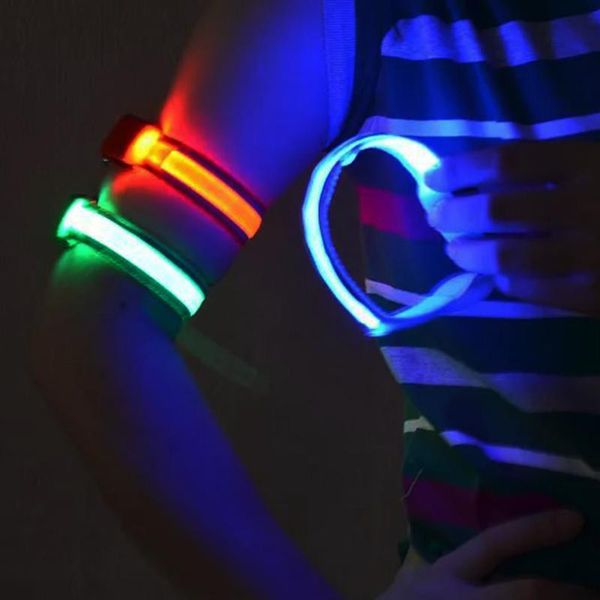 safety led armband night cycling jogging walking double reflective armband flashing waterproof adjustable visible outdoor warnin, Black;gray
safety led armband night cycling jogging walking double reflective armband flashing waterproof adjustable visible outdoor warnin, Black;gray