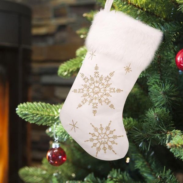 christmas decorations creative snowflakes embroidered stockings flannel plush socks gifts bag home hanging ornaments
christmas decorations creative snowflakes embroidered stockings flannel plush socks gifts bag home hanging ornaments