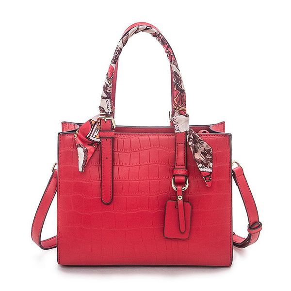 evening bags 2021 personalized fashion messenger bag women's versatile red handbag trend temperament women
evening bags 2021 personalized fashion messenger bag women's versatile red handbag trend temperament women