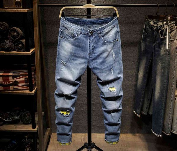men's jeans 2021 autumn three color hole nine point jeans trend korean slim fit small foot men's long pants, Blue
men's jeans 2021 autumn three color hole nine point jeans trend korean slim fit small foot men's long pants, Blue