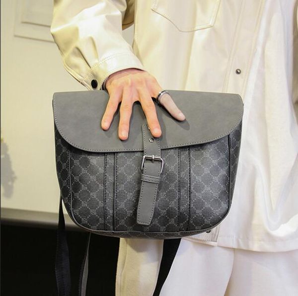 wholesale men leathers postman bag fashion business printing briefcase outdoor horizontal large-capacity leisure leather handbag street tren
wholesale men leathers postman bag fashion business printing briefcase outdoor horizontal large-capacity leisure leather handbag street tren