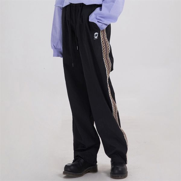 2021 new ethnic track plus size straight tube side embroidery vintage streetwear elastic waist oversized women clothes sports pants k1vu, Black;white
2021 new ethnic track plus size straight tube side embroidery vintage streetwear elastic waist oversized women clothes sports pants k1vu, Black;white
