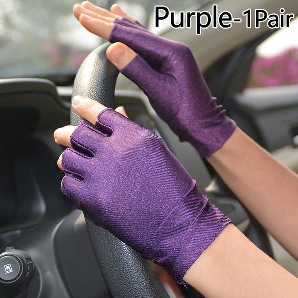 five fingers gloves solid color sun protection silk elegant mesh breathable uv resistant summer thin fashion, Blue;gray
five fingers gloves solid color sun protection silk elegant mesh breathable uv resistant summer thin fashion, Blue;gray