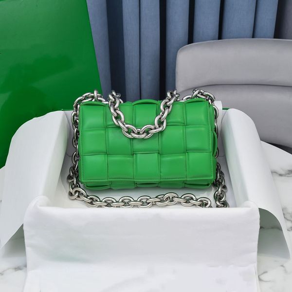 handbag purse fashion shoulder bag luxurys designers bags women padded plaid genuine leather big chain woven pillow crossbody 2021 eff668
handbag purse fashion shoulder bag luxurys designers bags women padded plaid genuine leather big chain woven pillow crossbody 2021 eff668