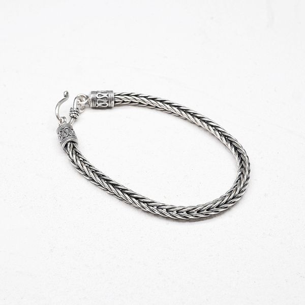 factory wholesale s925 sterling silver keel woven bracelet
factory wholesale s925 sterling silver keel woven bracelet