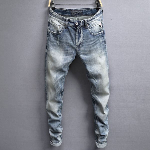 2021 new italian style fashion retro light blue slim men denim pants designer homme dueg
2021 new italian style fashion retro light blue slim men denim pants designer homme dueg