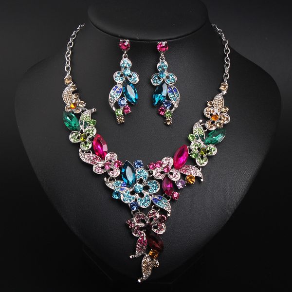 crystal diamond flower clavicle short necklace set dress banquet bride accessories, Silver
crystal diamond flower clavicle short necklace set dress banquet bride accessories, Silver