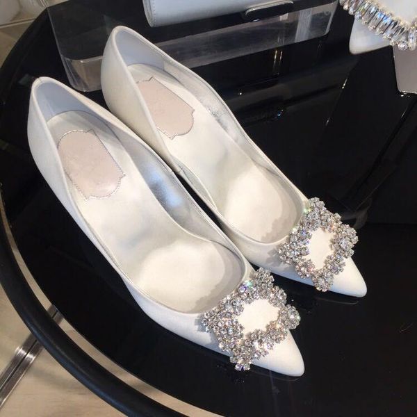 dress shoes luxury crystal high heels 2021 women pointed toe ladies wedding star model pumps, Black
dress shoes luxury crystal high heels 2021 women pointed toe ladies wedding star model pumps, Black