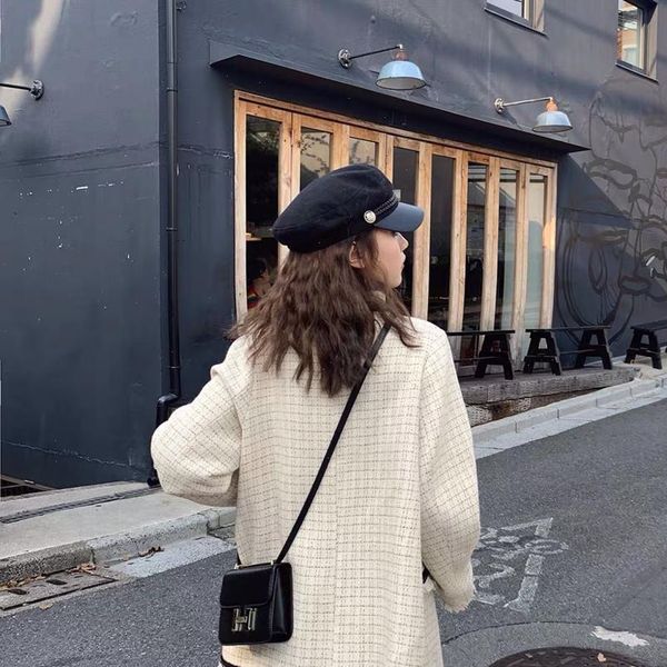autumn suit female 2021 new early autumn fashion temperament fragrance casual small jacket skirt two sets of foreign gas, Gray
autumn suit female 2021 new early autumn fashion temperament fragrance casual small jacket skirt two sets of foreign gas, Gray