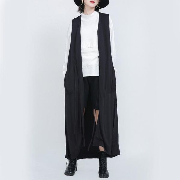 ladies elegant style sleeveless solid color long vest high fashion women waistcoat, Black;white
ladies elegant style sleeveless solid color long vest high fashion women waistcoat, Black;white