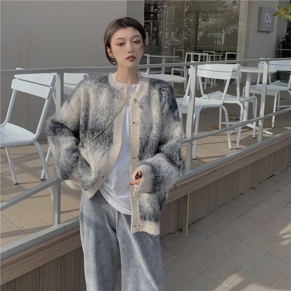 2021 new autumn and winter tie-dye gray loose round neck long-sleeved knitted sweater fashion simple open stitch jacket ca50, White;black
2021 new autumn and winter tie-dye gray loose round neck long-sleeved knitted sweater fashion simple open stitch jacket ca50, White;black