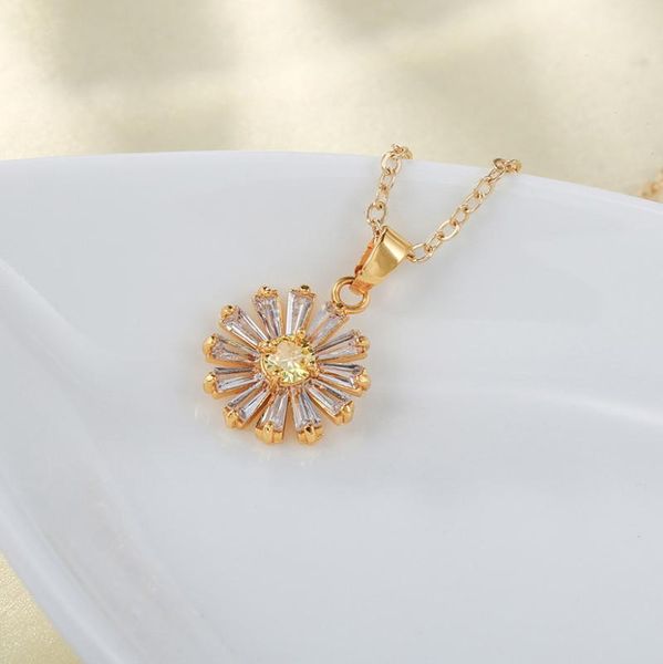 chokers fashion crystal zircon daisy pendant necklace female copper true gold color chain collar 2021 trendy jewelry gift girl, Golden;silver
chokers fashion crystal zircon daisy pendant necklace female copper true gold color chain collar 2021 trendy jewelry gift girl, Golden;silver