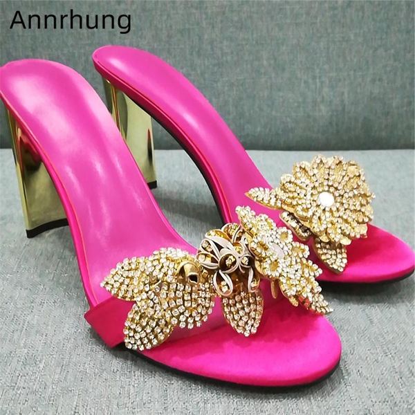 slippers jeweled crystal flower decor lazyman mules novelty gold metal strange heel luxury satin open toes rhinestone women, Black
slippers jeweled crystal flower decor lazyman mules novelty gold metal strange heel luxury satin open toes rhinestone women, Black