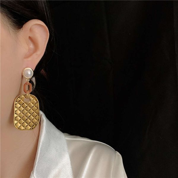 hbp ins style new fashion exaggeration ancient gold metal pineapple earrings, Silver
hbp ins style new fashion exaggeration ancient gold metal pineapple earrings, Silver