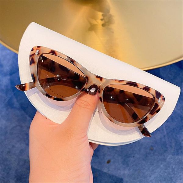 sunglasses retro fashion triangle cat eye women glasses brand designer colorful eyewear for female, White;black
sunglasses retro fashion triangle cat eye women glasses brand designer colorful eyewear for female, White;black
