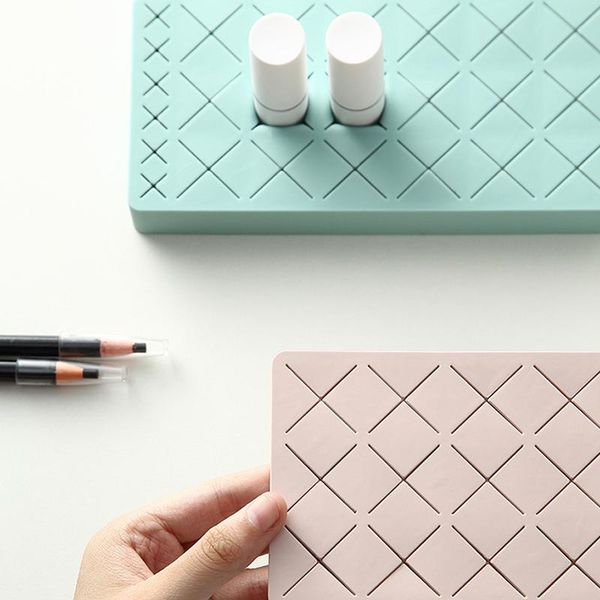 1pcs portable cosmetic storage box silicone/abs 4 colors non-slip makeup brush holder lipstick organizer 8 grids for desktop
1pcs portable cosmetic storage box silicone/abs 4 colors non-slip makeup brush holder lipstick organizer 8 grids for desktop