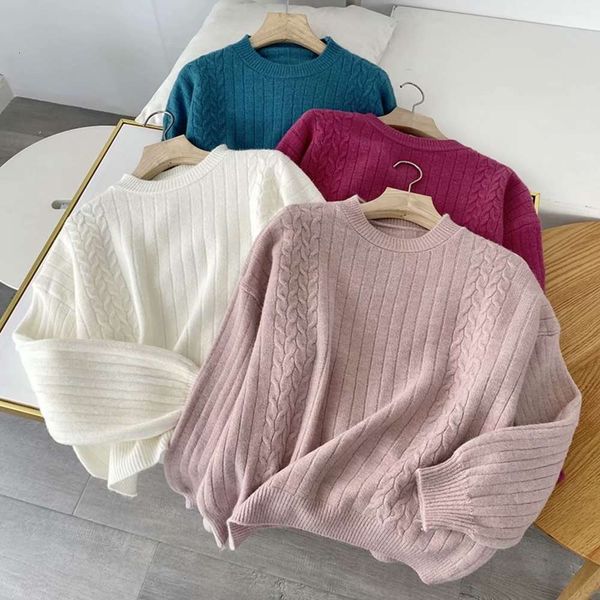 lazy wind double side twist loose round neck lantern sleeve knitted sweater for women in autumn and winter, White;black
lazy wind double side twist loose round neck lantern sleeve knitted sweater for women in autumn and winter, White;black