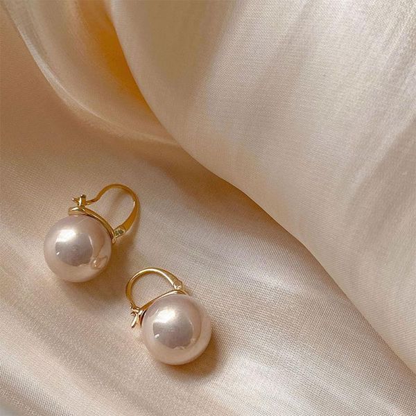 hoop & huggie the fashion earrings woman romantic elegant temperament handmade exquisite gift, Golden;silver
hoop & huggie the fashion earrings woman romantic elegant temperament handmade exquisite gift, Golden;silver