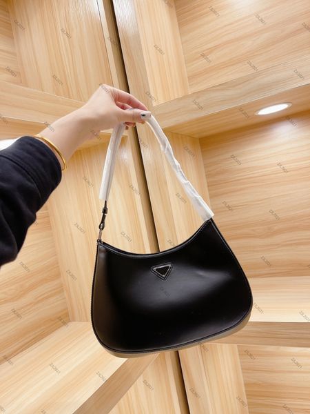 retro fashion banquet leather solid color handbags handbags919 female luxurys designers armpit bag casual shoulder bag
retro fashion banquet leather solid color handbags handbags919 female luxurys designers armpit bag casual shoulder bag