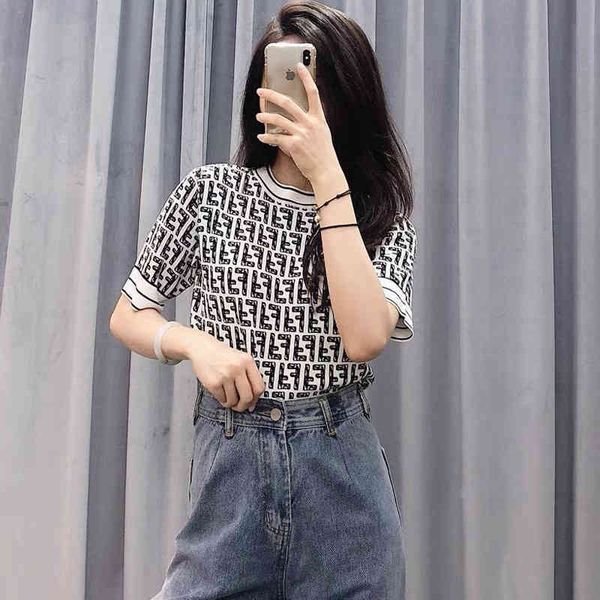 2022 factory wholesale new dijia early spring double cotton british style round neck pullover knitted short sleeve t-shirt, White
2022 factory wholesale new dijia early spring double cotton british style round neck pullover knitted short sleeve t-shirt, White