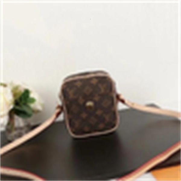 shoulder m40055 presbyopic camera bag handbags iconic handles designer bags totes cross body bag clutches evening luxury
shoulder m40055 presbyopic camera bag handbags iconic handles designer bags totes cross body bag clutches evening luxury