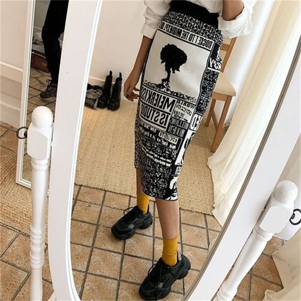 2021 new knitted women winter newspaper print wrap sweater elastic high waist warm ladies skirt knee length fxb0, Black
2021 new knitted women winter newspaper print wrap sweater elastic high waist warm ladies skirt knee length fxb0, Black