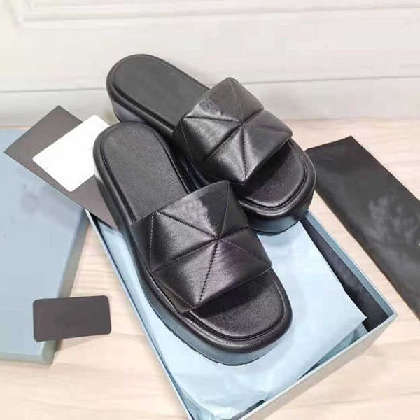 italian leather thi non slip round women's slippers fashion hand woven comfortable flat bottom fisherman's shoes thick bott 35-41, Black
italian leather thi non slip round women's slippers fashion hand woven comfortable flat bottom fisherman's shoes thick bott 35-41, Black
