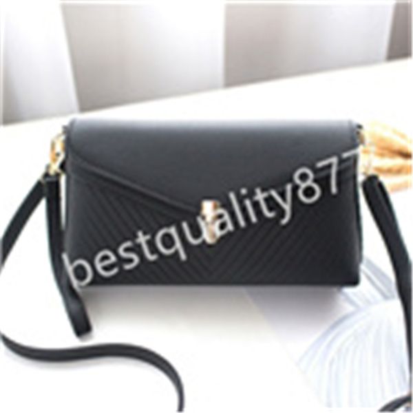middle-aged mother 2020 new korean version of the messenger soft leather old bag buy vegetable bag shoulder bag
middle-aged mother 2020 new korean version of the messenger soft leather old bag buy vegetable bag shoulder bag