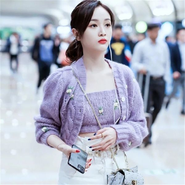 1 set 2021 spring korea style vintage embroidery flower cardigan tank v neck single-breasted button knitted sweater jumper, White;black
1 set 2021 spring korea style vintage embroidery flower cardigan tank v neck single-breasted button knitted sweater jumper, White;black