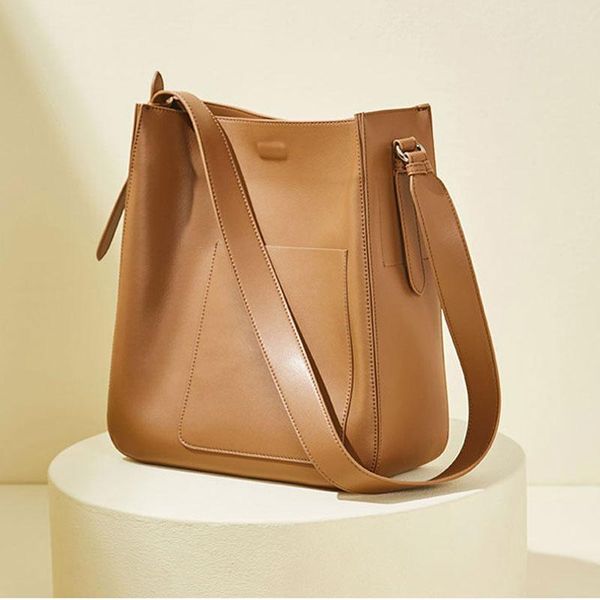 new fashion handbags luxury designer women handbag bolsa feminina de ombro quality cowhide leather bag
new fashion handbags luxury designer women handbag bolsa feminina de ombro quality cowhide leather bag