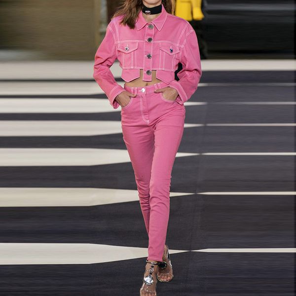 2021 new runway fashion pink denim women jacket designers metal buttons short woman parkas streetwear k7np, Black;brown
2021 new runway fashion pink denim women jacket designers metal buttons short woman parkas streetwear k7np, Black;brown