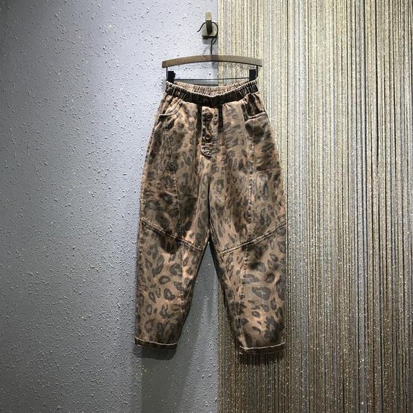 2021 new fall leopard elastic waistline print harem pants loose women's breeches straight-line seam artistic jeans retro/vintage style, Black;white
2021 new fall leopard elastic waistline print harem pants loose women's breeches straight-line seam artistic jeans retro/vintage style, Black;white