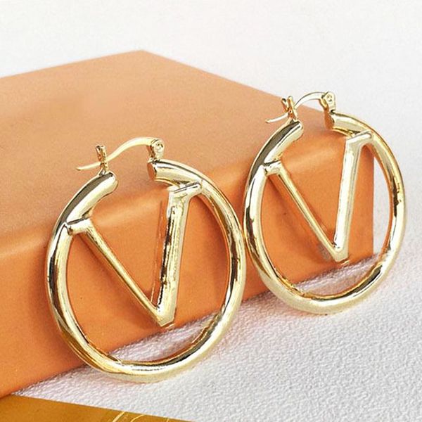 fashion luxury earring have stamp studs 3cm hoop earrings for women 925 silver needle party gift, Golden;silver
fashion luxury earring have stamp studs 3cm hoop earrings for women 925 silver needle party gift, Golden;silver