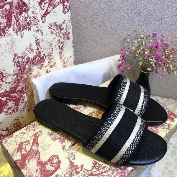 2021 paris women luxurys designers sandals slippers fashion summer girls beach womens sandal slides flip flops loafers embroidered vlmu zlh, Black 
2021 paris women luxurys designers sandals slippers fashion summer girls beach womens sandal slides flip flops loafers embroidered vlmu zlh, Black