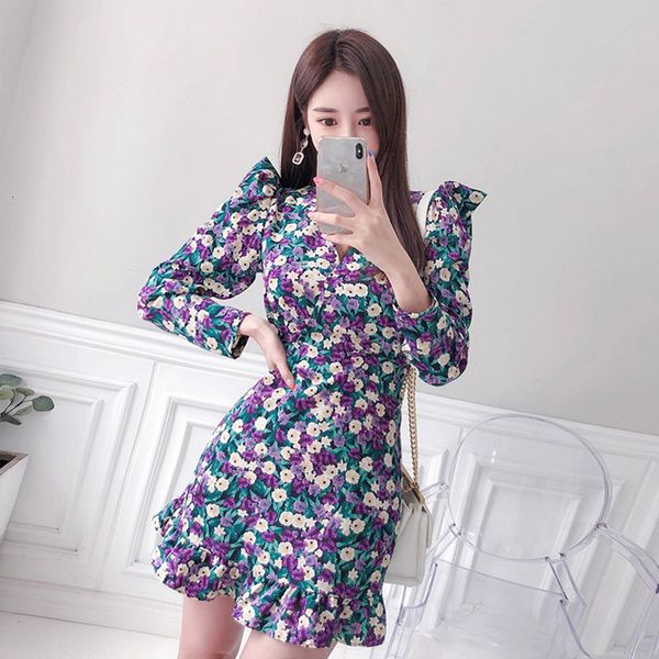 new arrival fashion beach women elegant summer puff sleeve v-neck floral temperament simple purple mini mermaid dress x3a9, White;black
new arrival fashion beach women elegant summer puff sleeve v-neck floral temperament simple purple mini mermaid dress x3a9, White;black