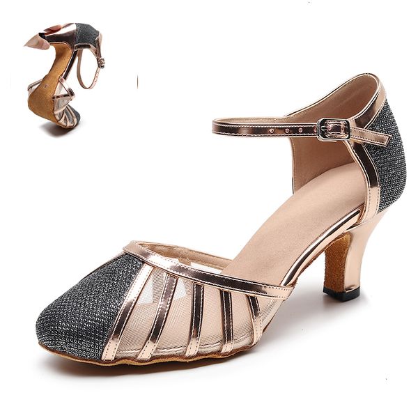 2021 new ladies glitter latin gold soft sole bachata salsa dancing shoes for girls closed toe waltz tango dance sandals zqj8 5x4m, Black
2021 new ladies glitter latin gold soft sole bachata salsa dancing shoes for girls closed toe waltz tango dance sandals zqj8 5x4m, Black