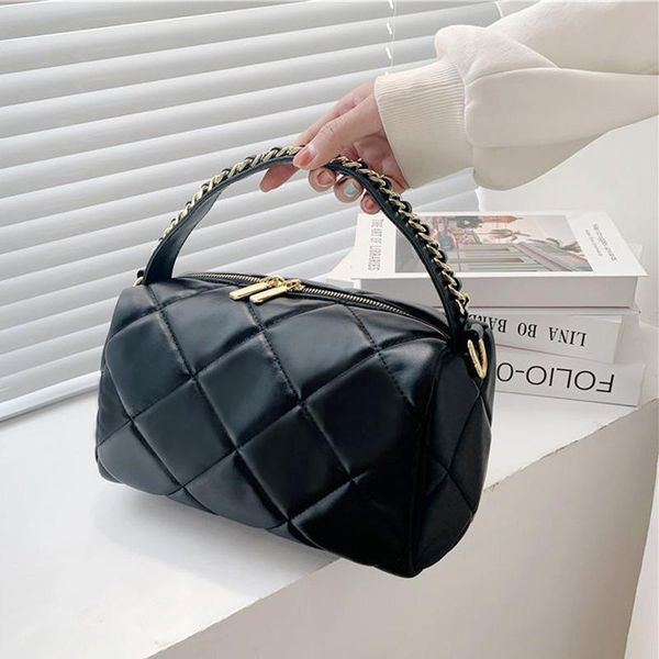 evening bags fashion shoulder bag woman solid color pu crossbody designer small square autumn winter trend handbags
evening bags fashion shoulder bag woman solid color pu crossbody designer small square autumn winter trend handbags