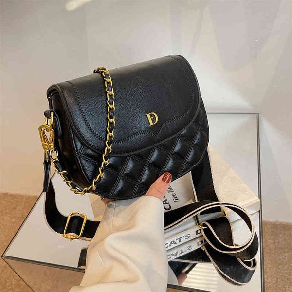 2022 factory outlet women's bag spring and summer net red versatile fashion niche chain simple foreign style one shoulder messenger bag
2022 factory outlet women's bag spring and summer net red versatile fashion niche chain simple foreign style one shoulder messenger bag