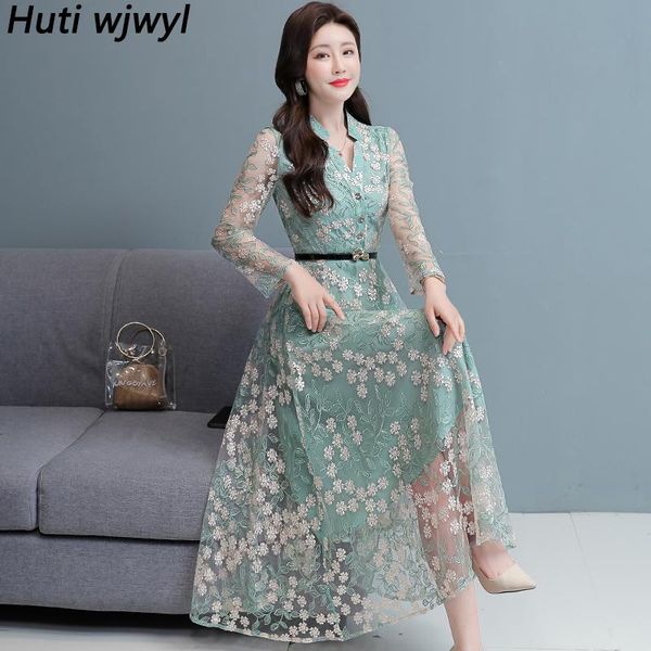 casual dresses 2021 spring autumn plus size vintage maxi dress elegant embroidered lace midi women bodycon long sleeve party vestidos, Black;gray
casual dresses 2021 spring autumn plus size vintage maxi dress elegant embroidered lace midi women bodycon long sleeve party vestidos, Black;gray