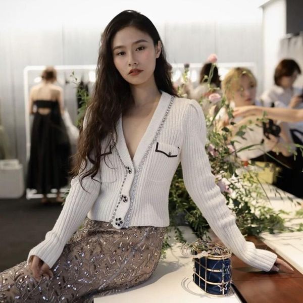 women's knits & tees 2021 early spring women sweater rhinestone button v-neck blended knit cardigan jacket, White
women's knits & tees 2021 early spring women sweater rhinestone button v-neck blended knit cardigan jacket, White